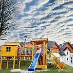 Wonder Home - Domek Gorski Karmel Z Balkonem I Kominkiem - Dozorowane Osiedle Z Placem Zabaw, Tuz Przy Stoku Narciarskim